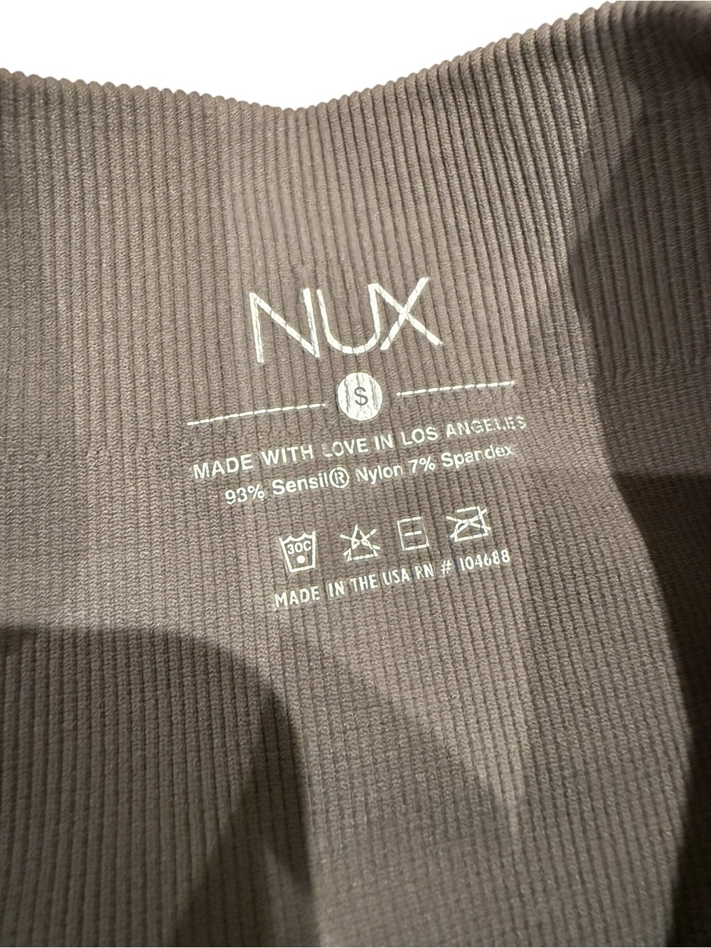 NUX Women’s Leggings in Taupe/Gray - Picture 6 of 7